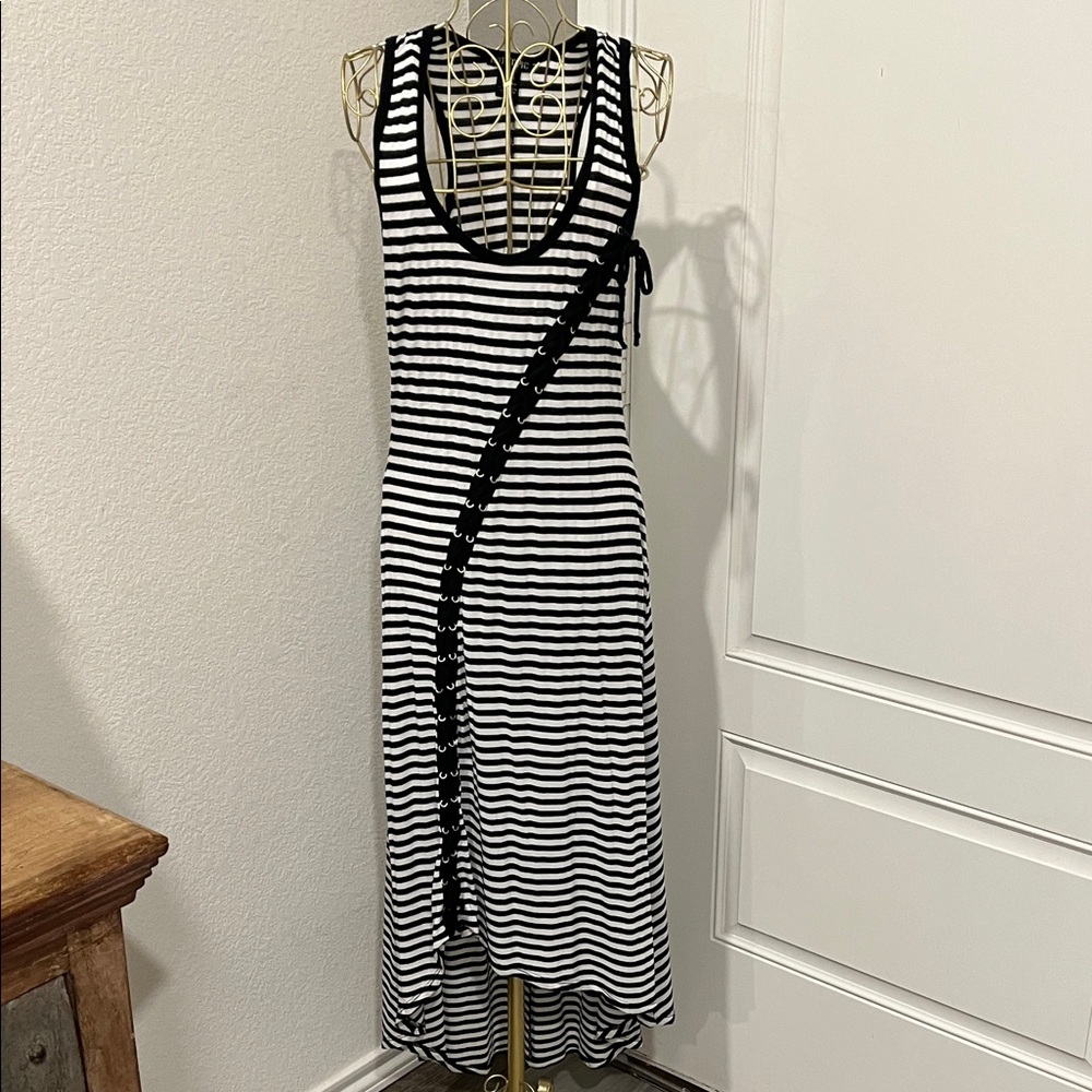 Hot Topic Black and White Striped Maxi Dress